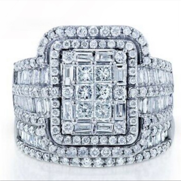 NWT LUXURY 925 sterling silver diamond engagement Ring - Picture 3 of 9